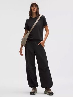 NWOT Lululemon Love Crew Size 6 Black